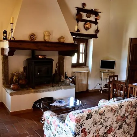 Apartamento Casale I Burroni *